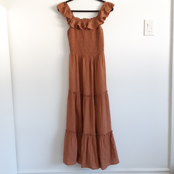 Old Navy Dresses & Skirts - Smocked Prairie Dress